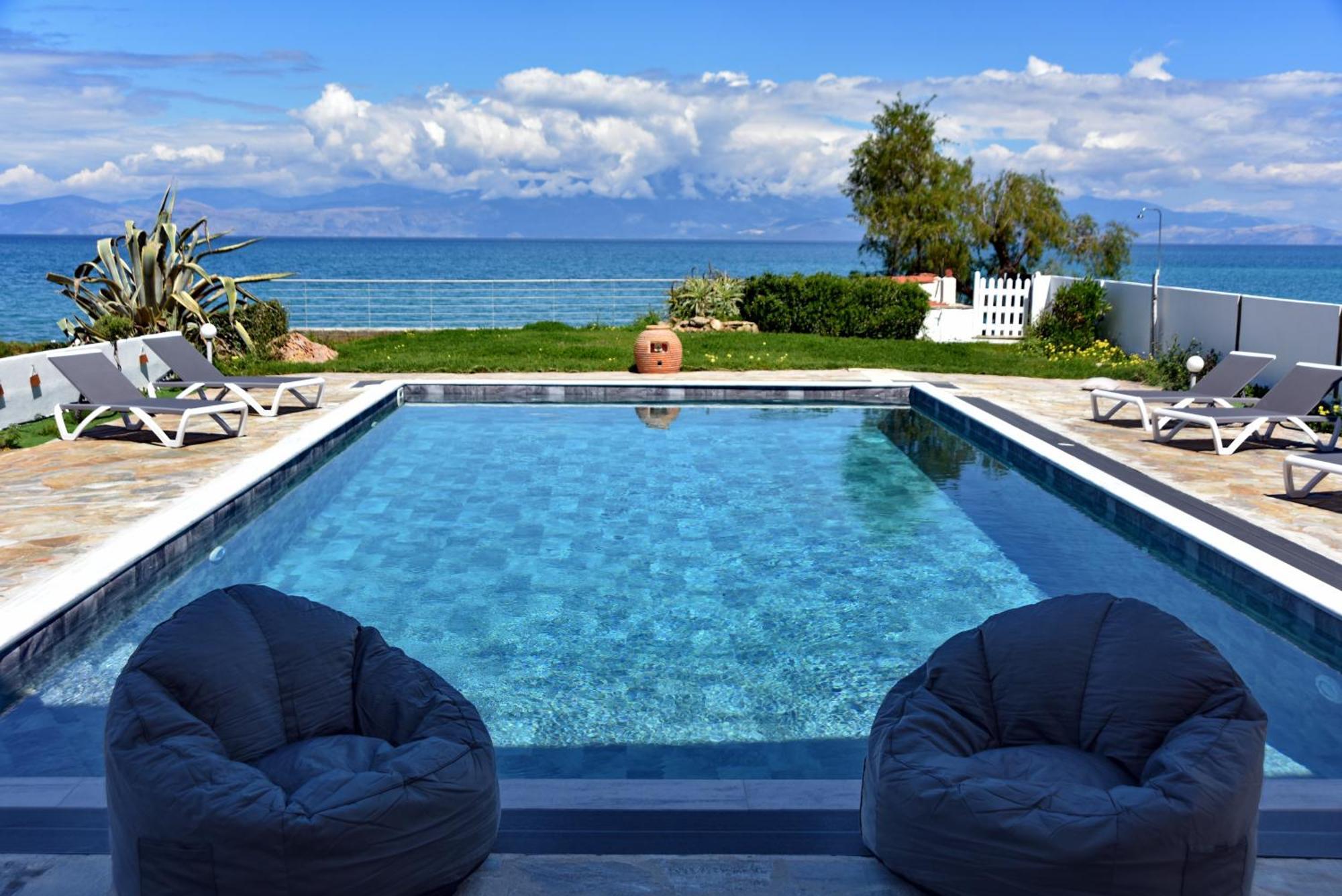 Antorina Beachfront Villas With Private Pools Kamari  エクステリア 写真