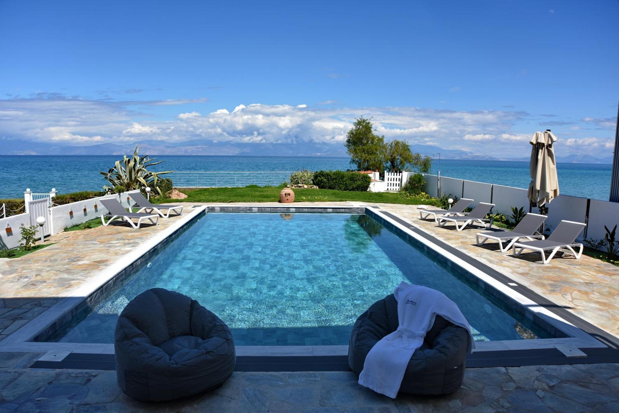 Antorina Beachfront Villas With Private Pools Kamari  エクステリア 写真