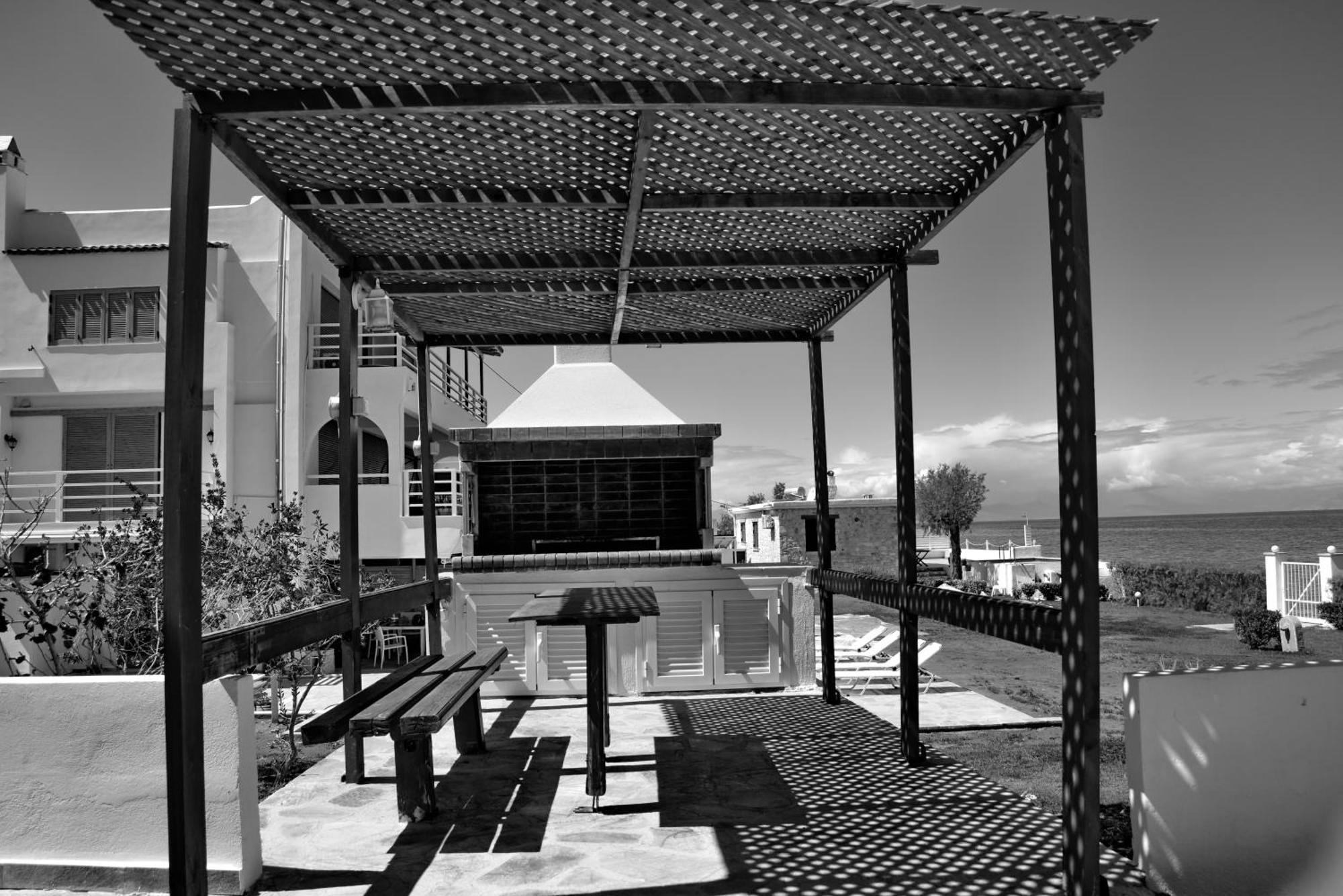 Antorina Beachfront Villas With Private Pools Kamari  エクステリア 写真