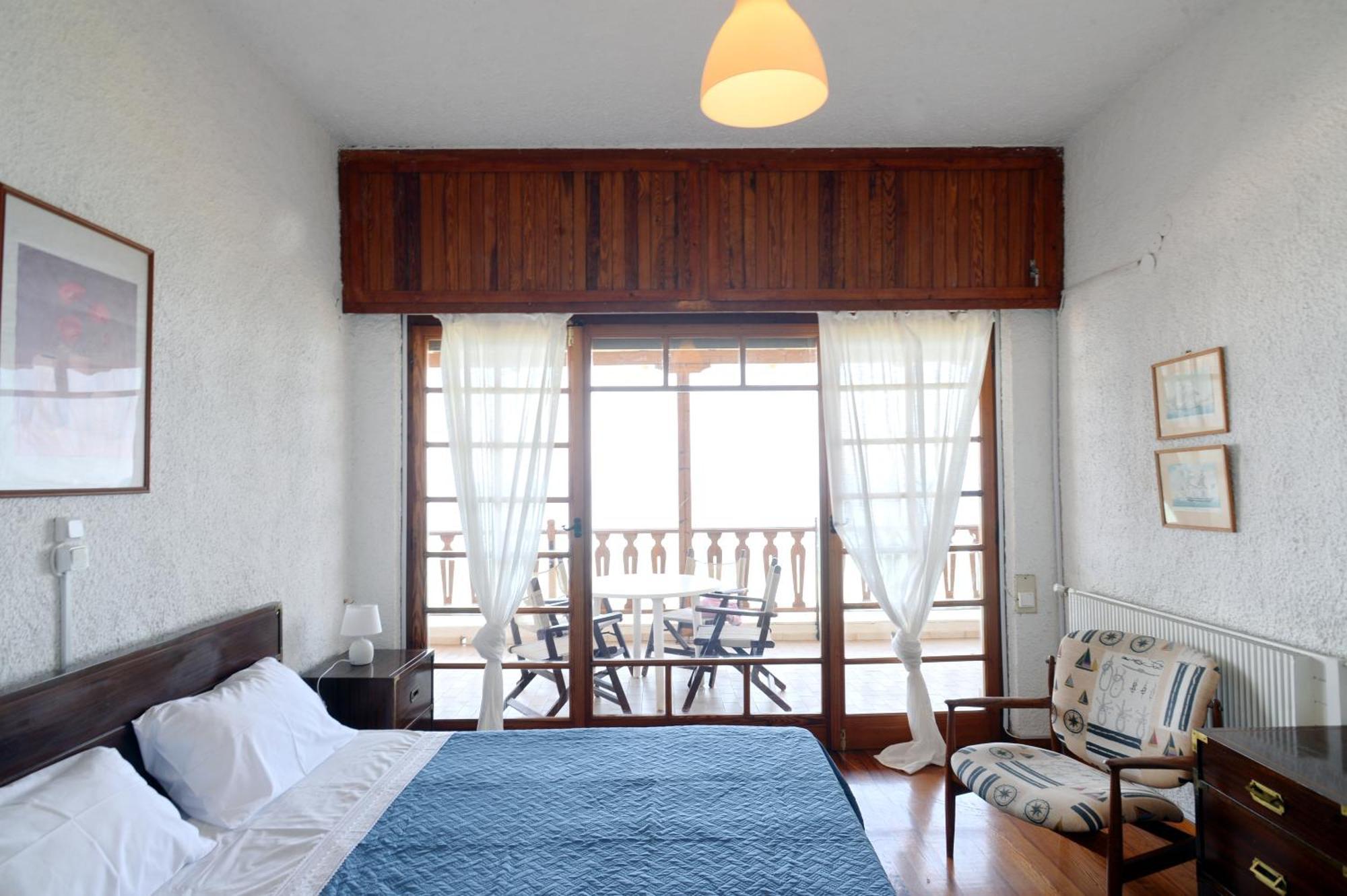 Antorina Beachfront Villas With Private Pools Kamari  エクステリア 写真