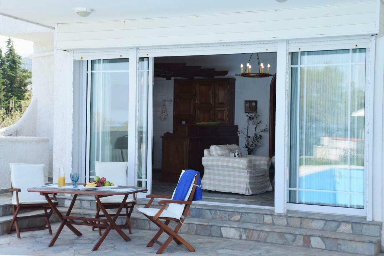 Antorina Beachfront Villas With Private Pools Kamari  エクステリア 写真